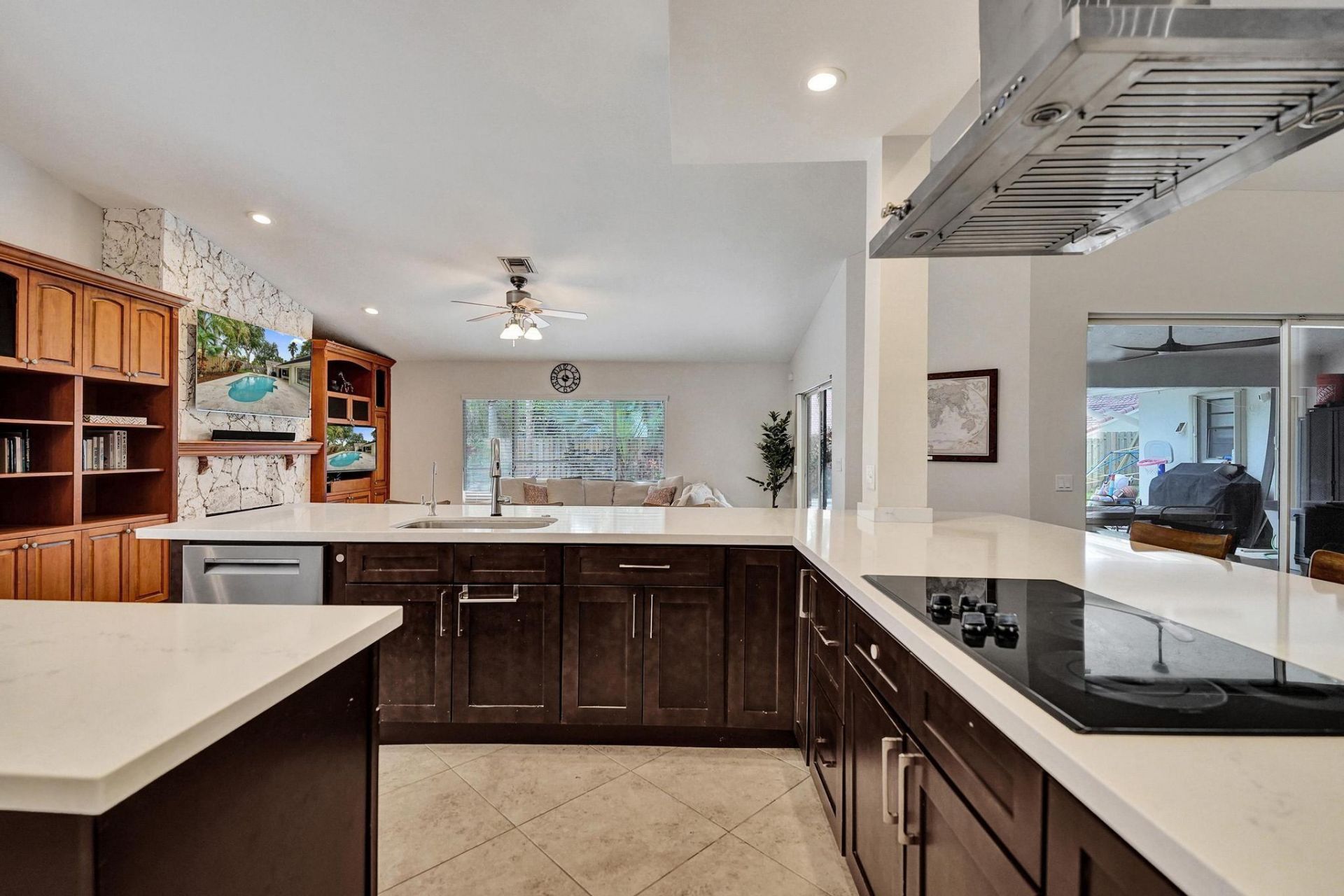 10050 NW 14th Street, Plantation, FL 33322 Photo