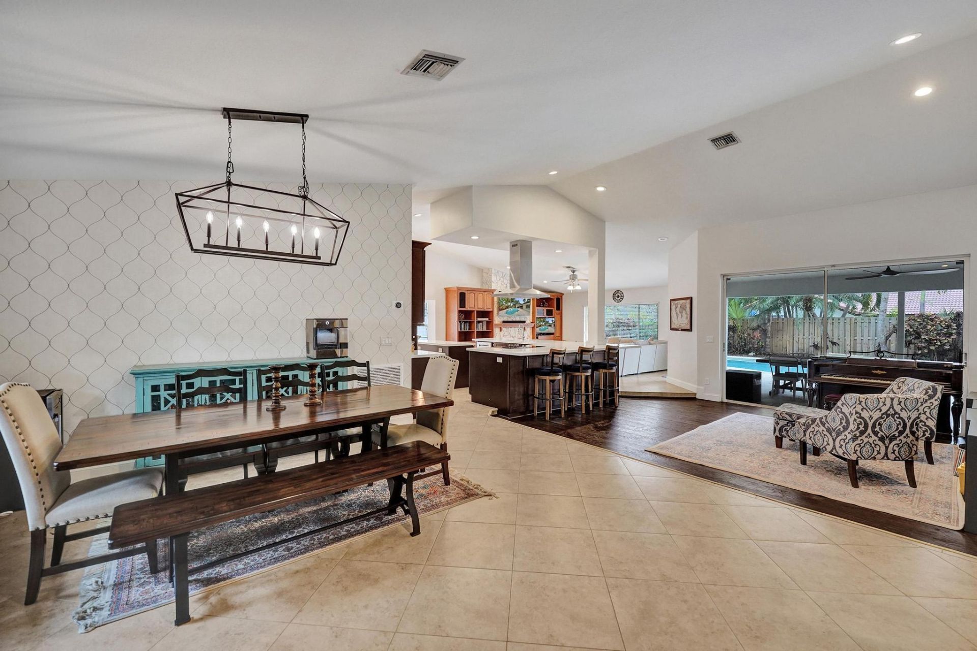10050 NW 14th Street, Plantation, FL 33322 Photo