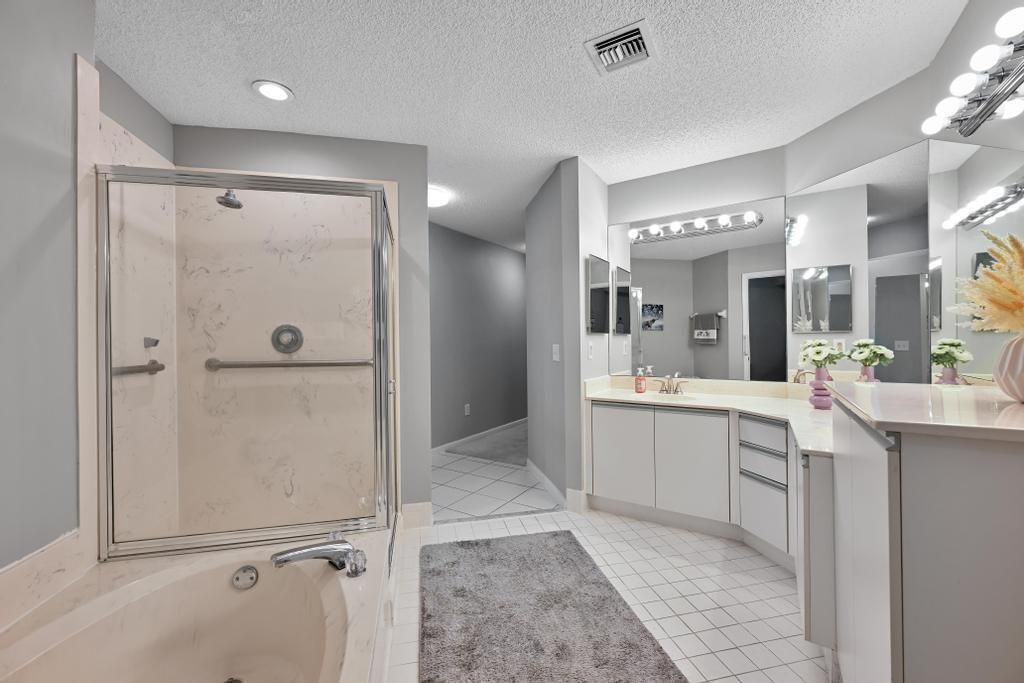 5290 Europa Drive, Unit B, Boynton Beach, FL 33437 Photo