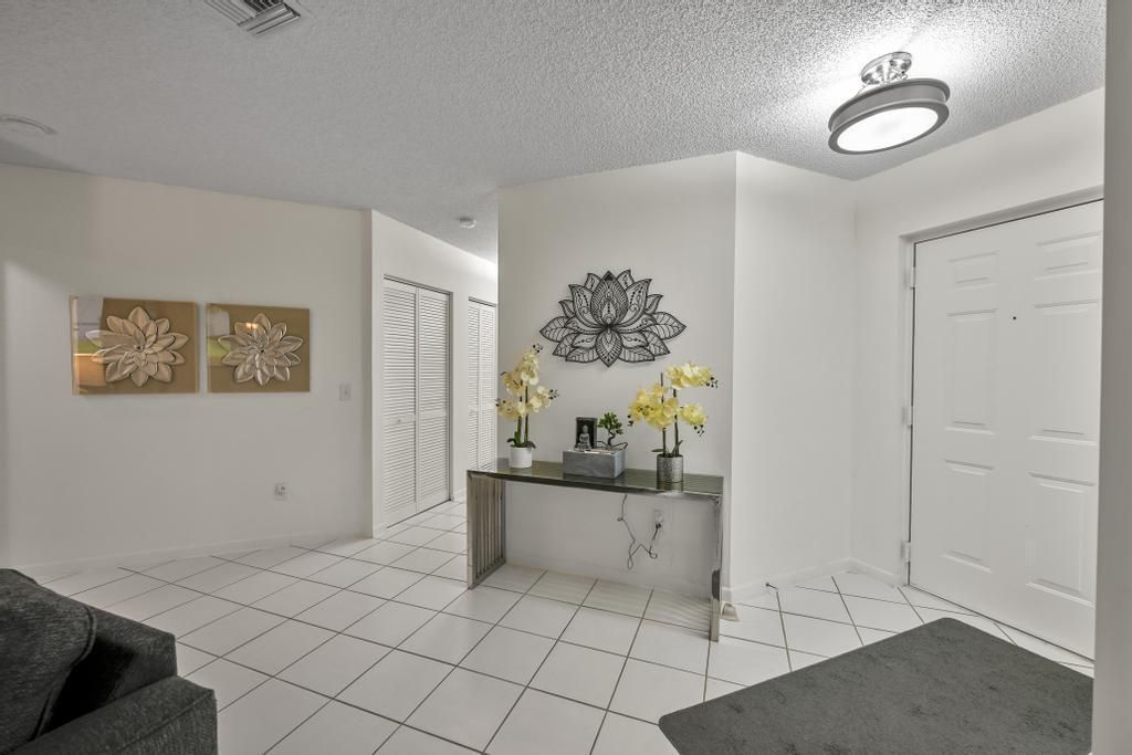 5290 Europa Drive, Unit B, Boynton Beach, FL 33437 Photo