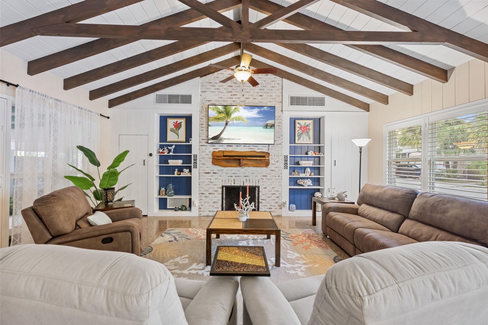 831 N Lakeside Drive, Lake Worth Beach, FL 33460 Photo