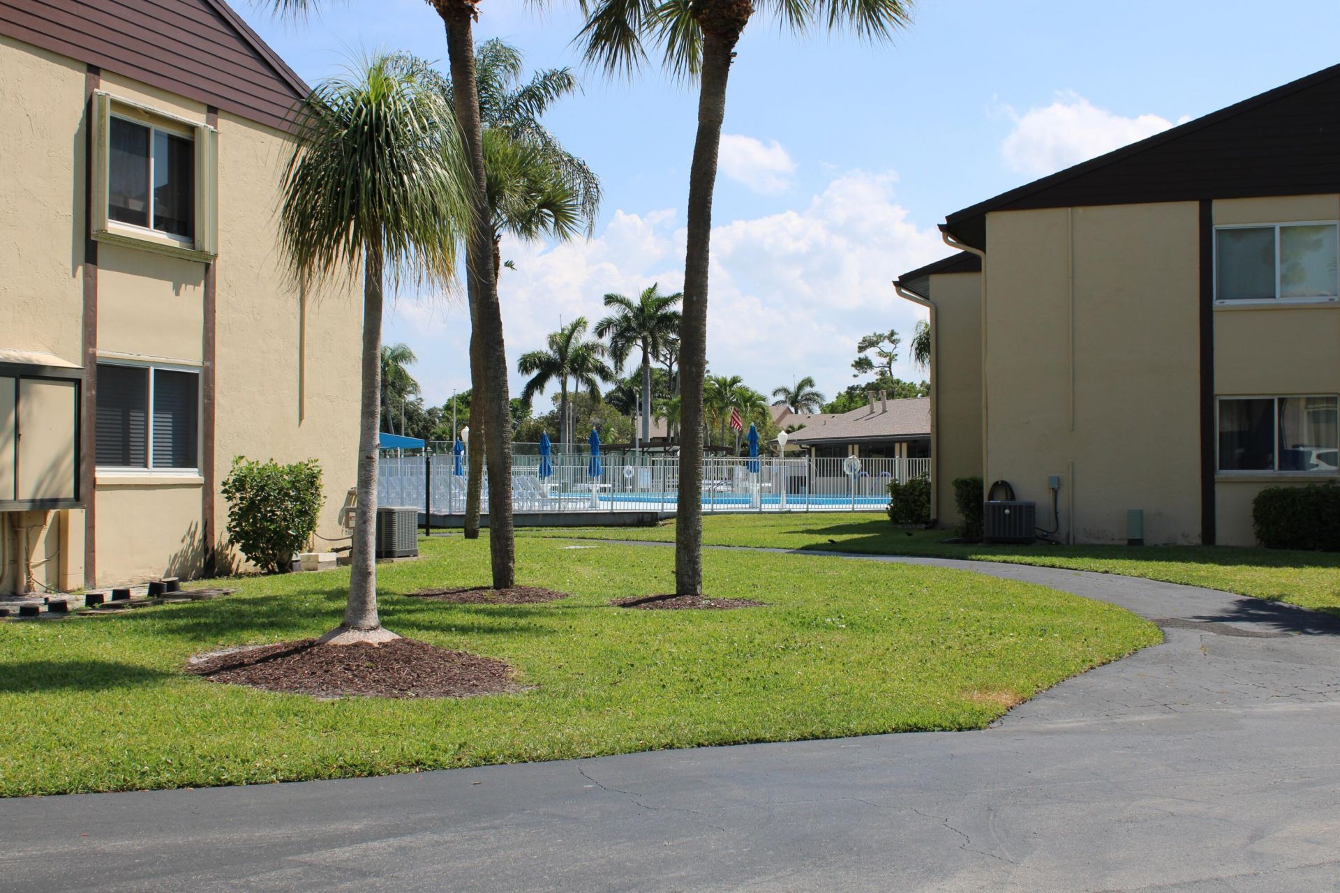 327 Pine Ridge Circle, Unit B-2, Greenacres, FL 33463 Photo