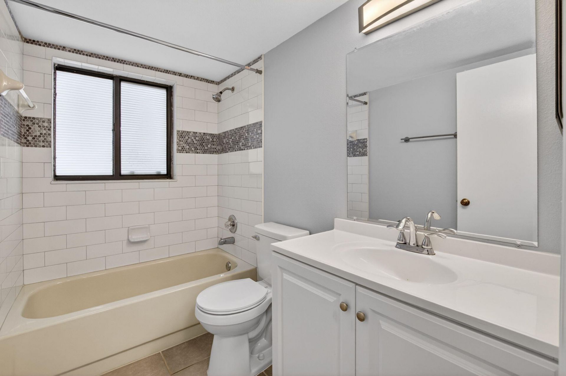 2535 SW 22nd Avenue, Unit 103, Delray Beach, FL 33445 Photo