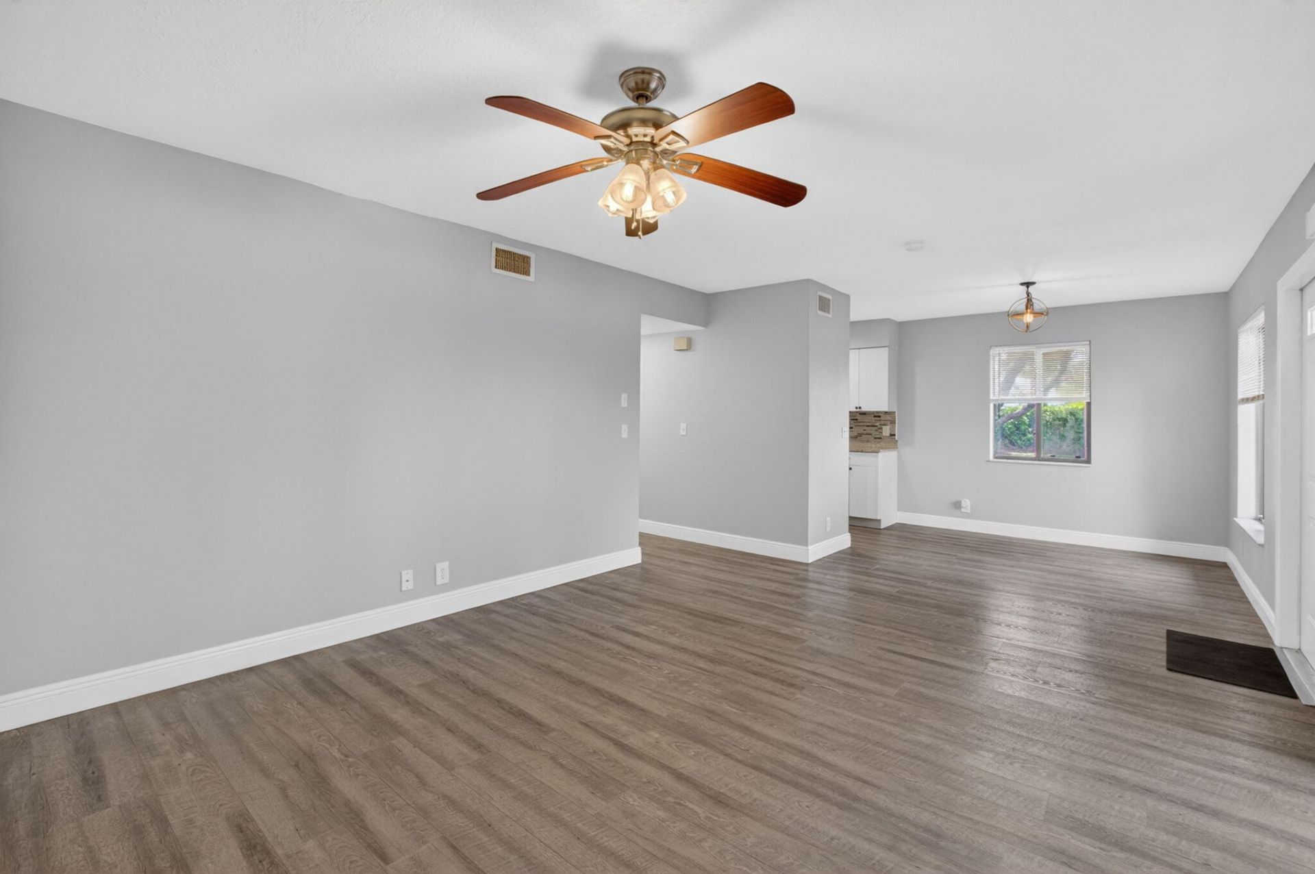2535 SW 22nd Avenue, Unit 103, Delray Beach, FL 33445 Photo
