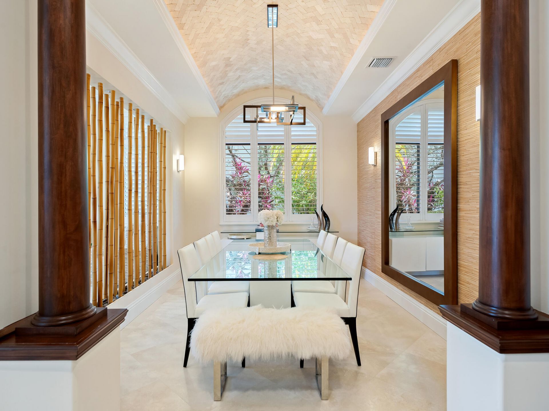 441 Royal Plaza Drive, Fort Lauderdale, FL 33301 Photo