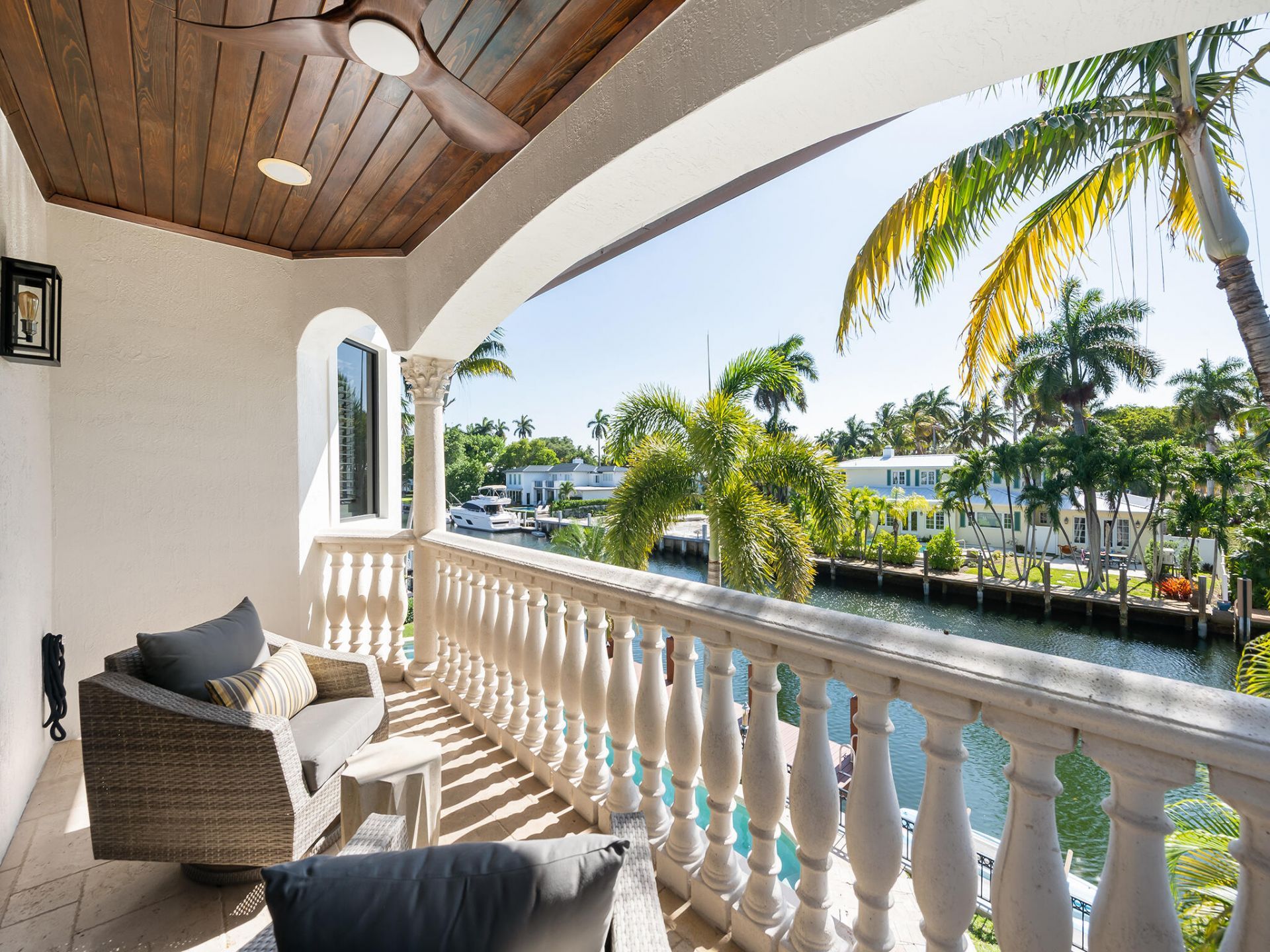 441 Royal Plaza Drive, Fort Lauderdale, FL 33301 Photo