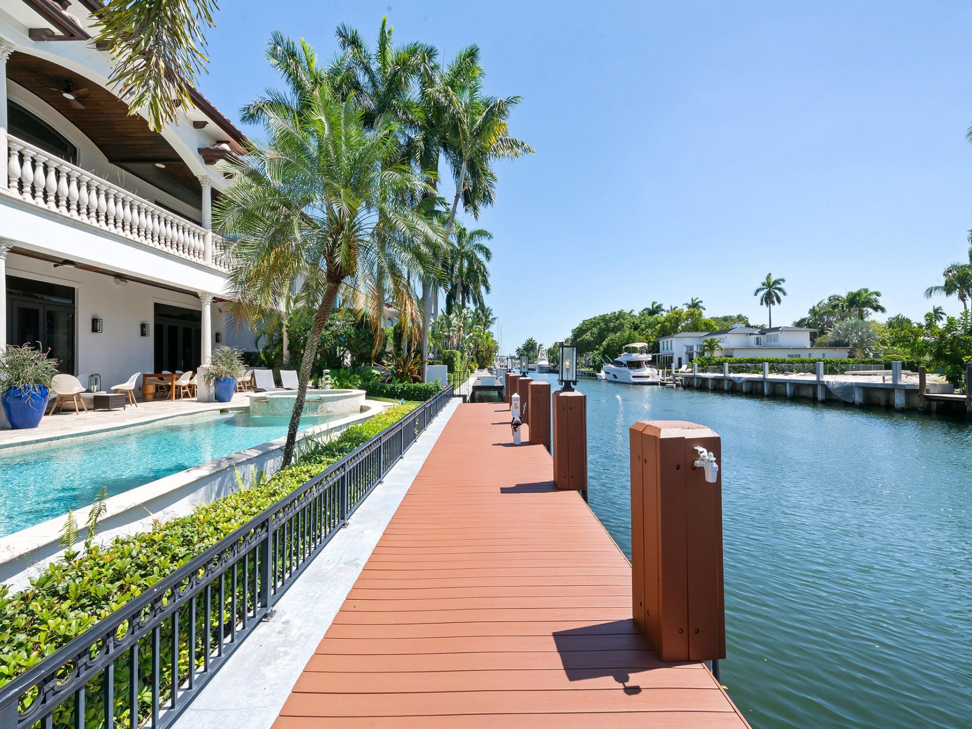 441 Royal Plaza Drive, Fort Lauderdale, FL 33301 Photo