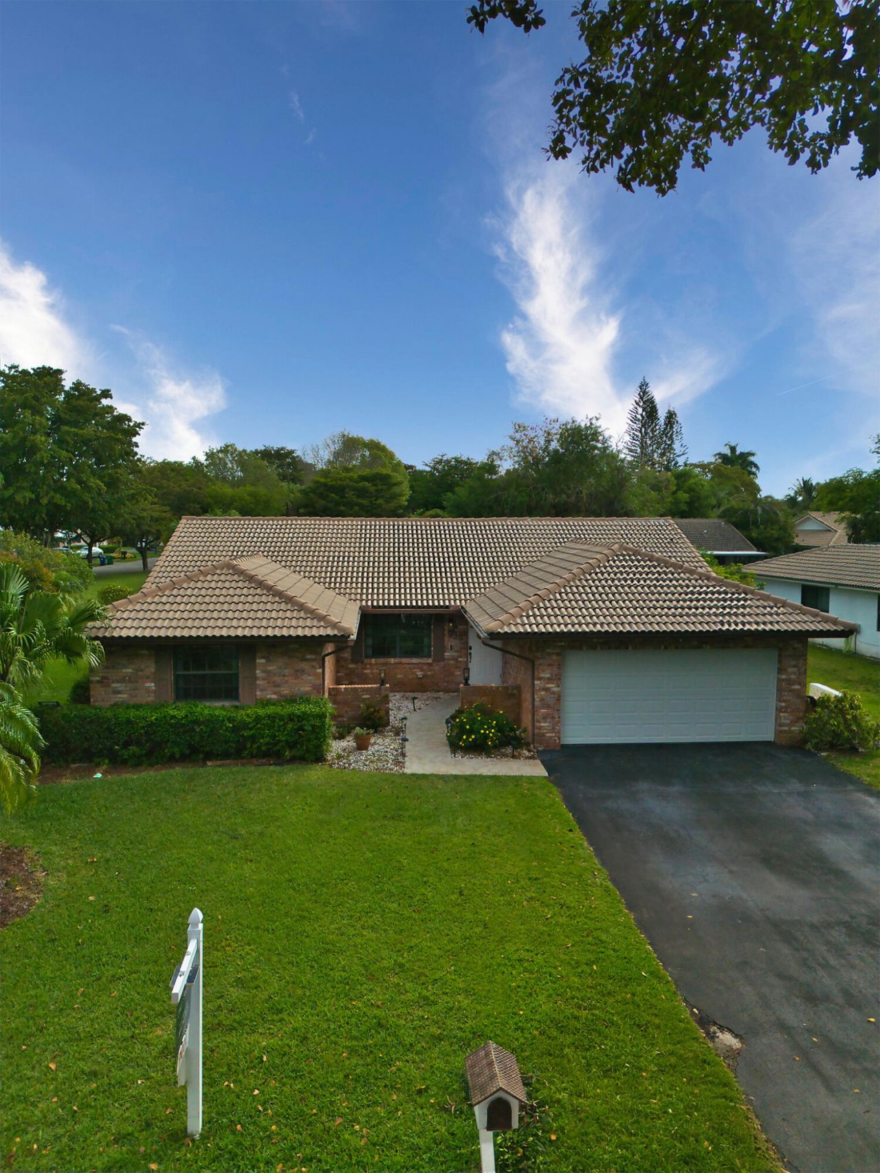 935 NW 110th Lane, Coral Springs, FL 33071 Photo