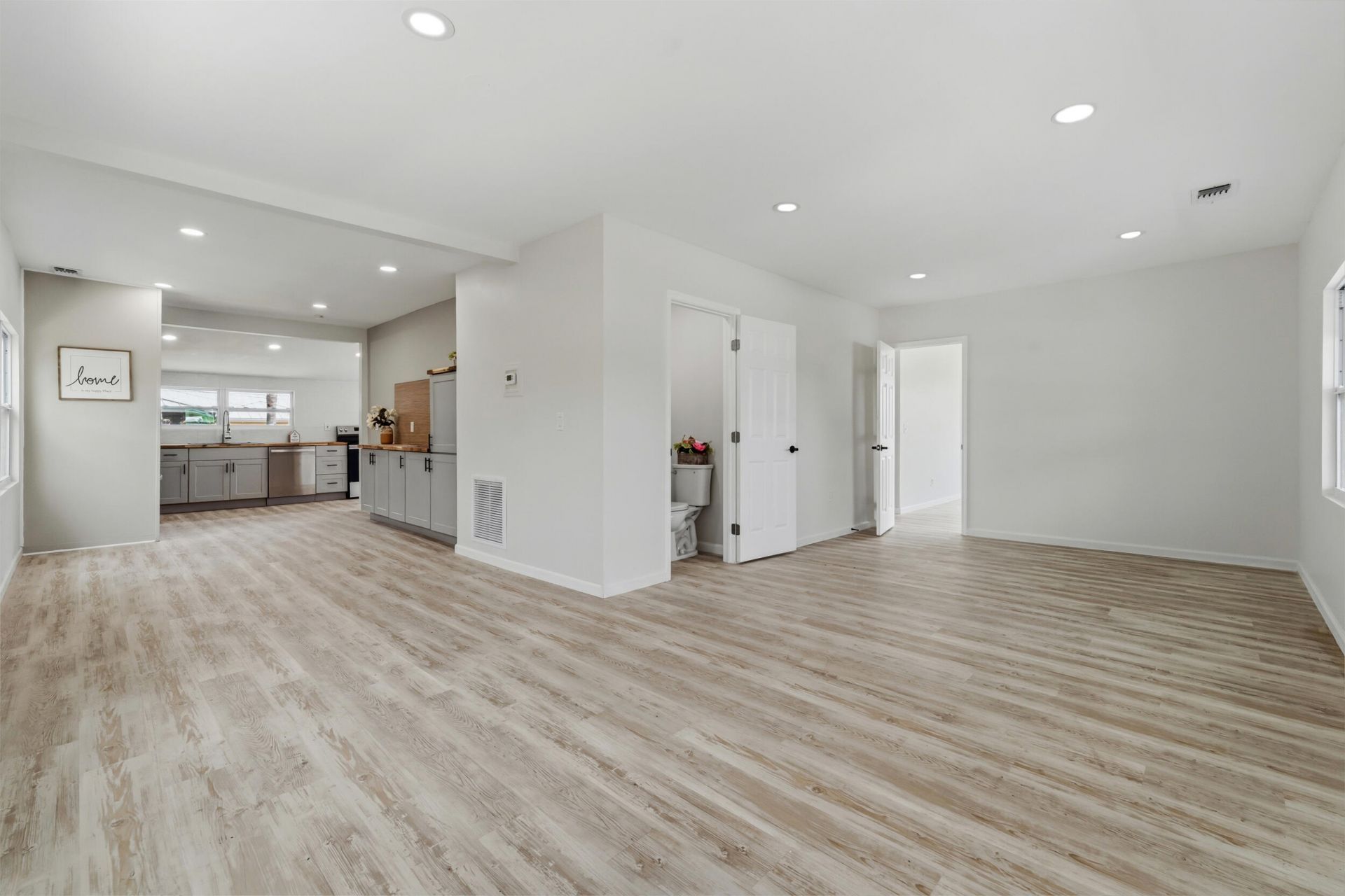 1566 NW 9th Avenue, Stuart, FL 34994 Photo