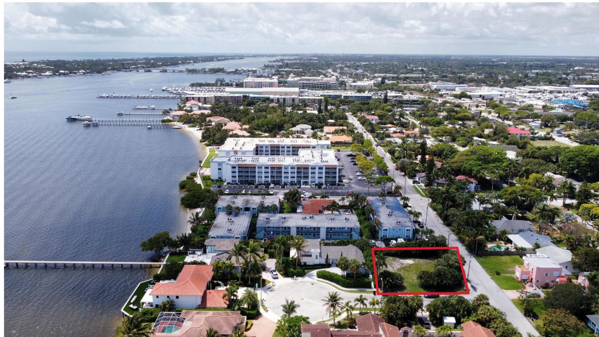 7 Lakeside Palms Court, Lake Worth Beach, FL 33460 Photo