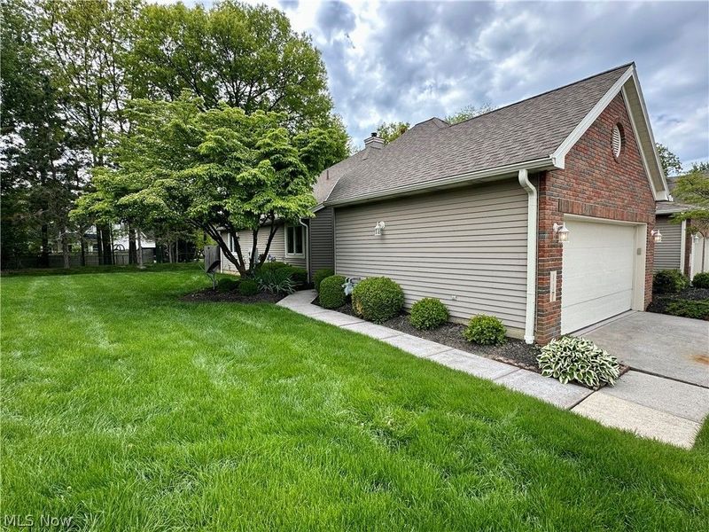 117 Ambleside Way, Amherst, OH 44001 Photo 3