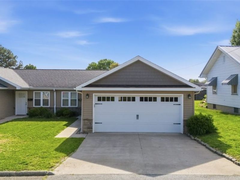416A Elm Street, Belpre, OH 45714 Photo 2