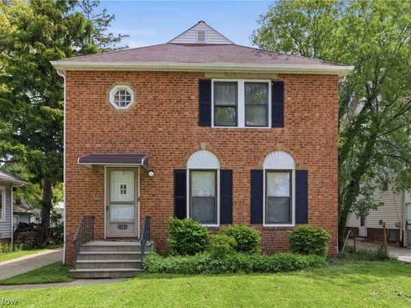 2261 Warren Road , Lakewood, OH 44107