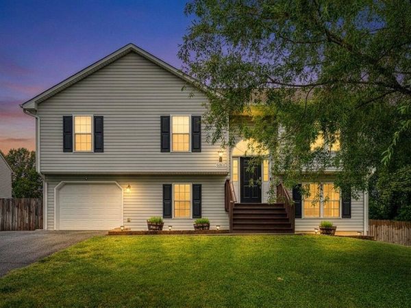 5313 Greentree LN , Roanoke, VA 24019