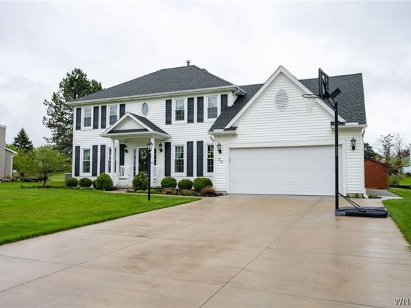 35 Pinyon Drive , Orchard Park, NY 14127