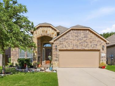 10329 Roatan Trail , Fort Worth, TX 76244