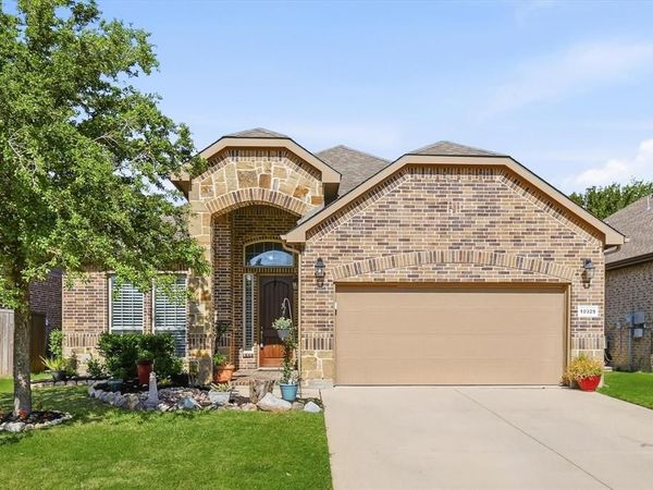 10329 Roatan Trail, Fort Worth, TX 76244