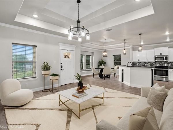 2955 Pearl Avenue, Fort Worth, TX 76106