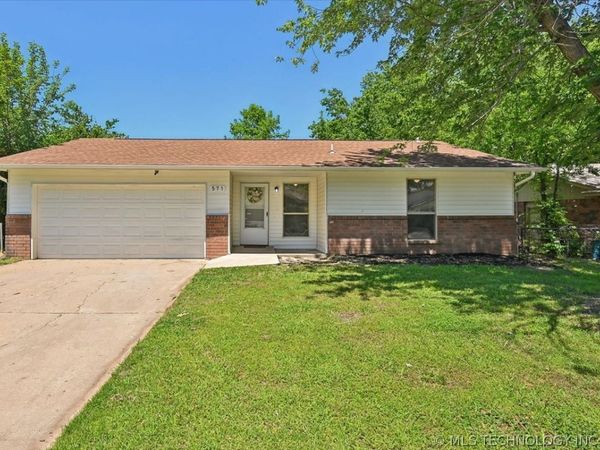 571 W 149th Place , Glenpool, OK 74033