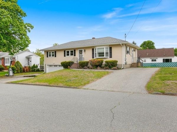 15 Erhardt Terrace, Methuen, MA 01844