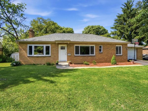 1525 Westview Court, Reading, OH 45215