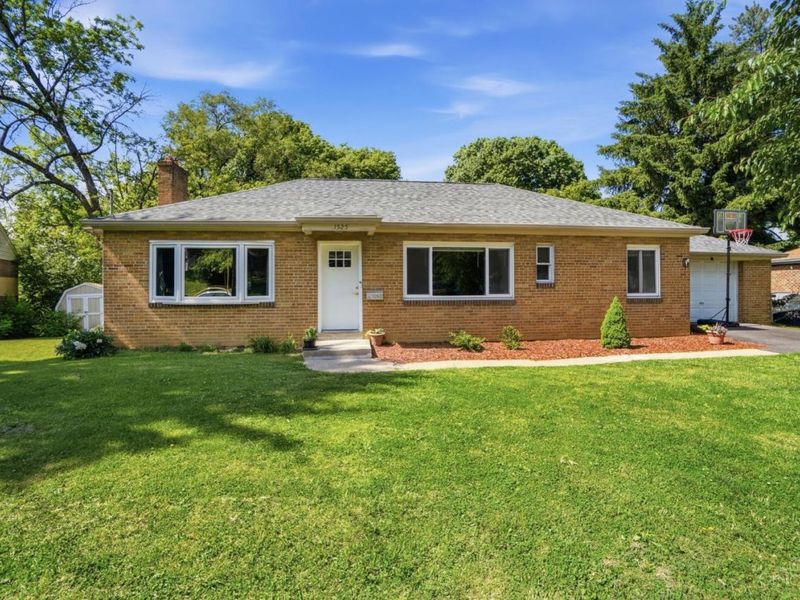1525 Westview Court, Reading, OH 45215 Photo 1