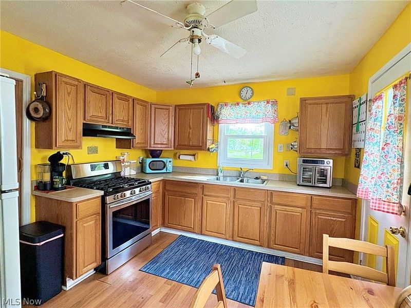 700 Clark Street , Elyria, OH 44035 Photo 8