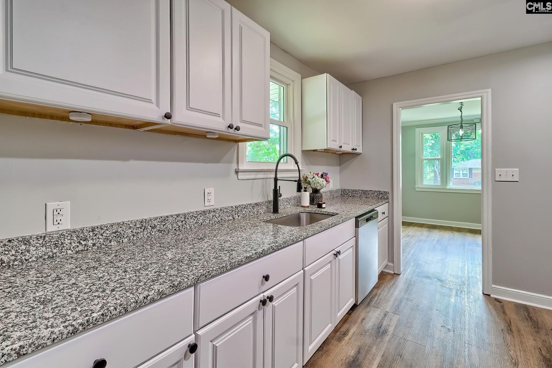 7611 Stephen Street  Photo 12