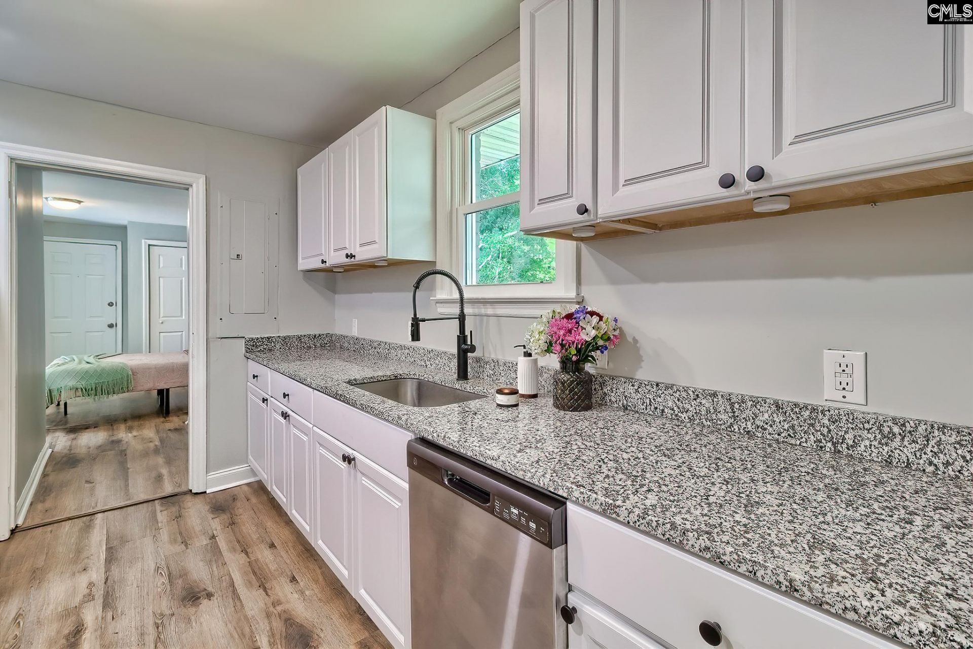 7611 Stephen Street  Photo 14