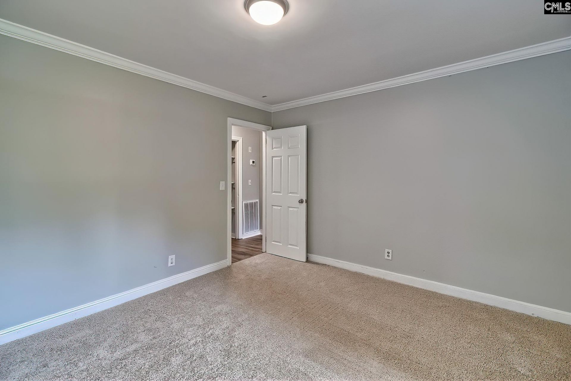 7611 Stephen Street  Photo 26