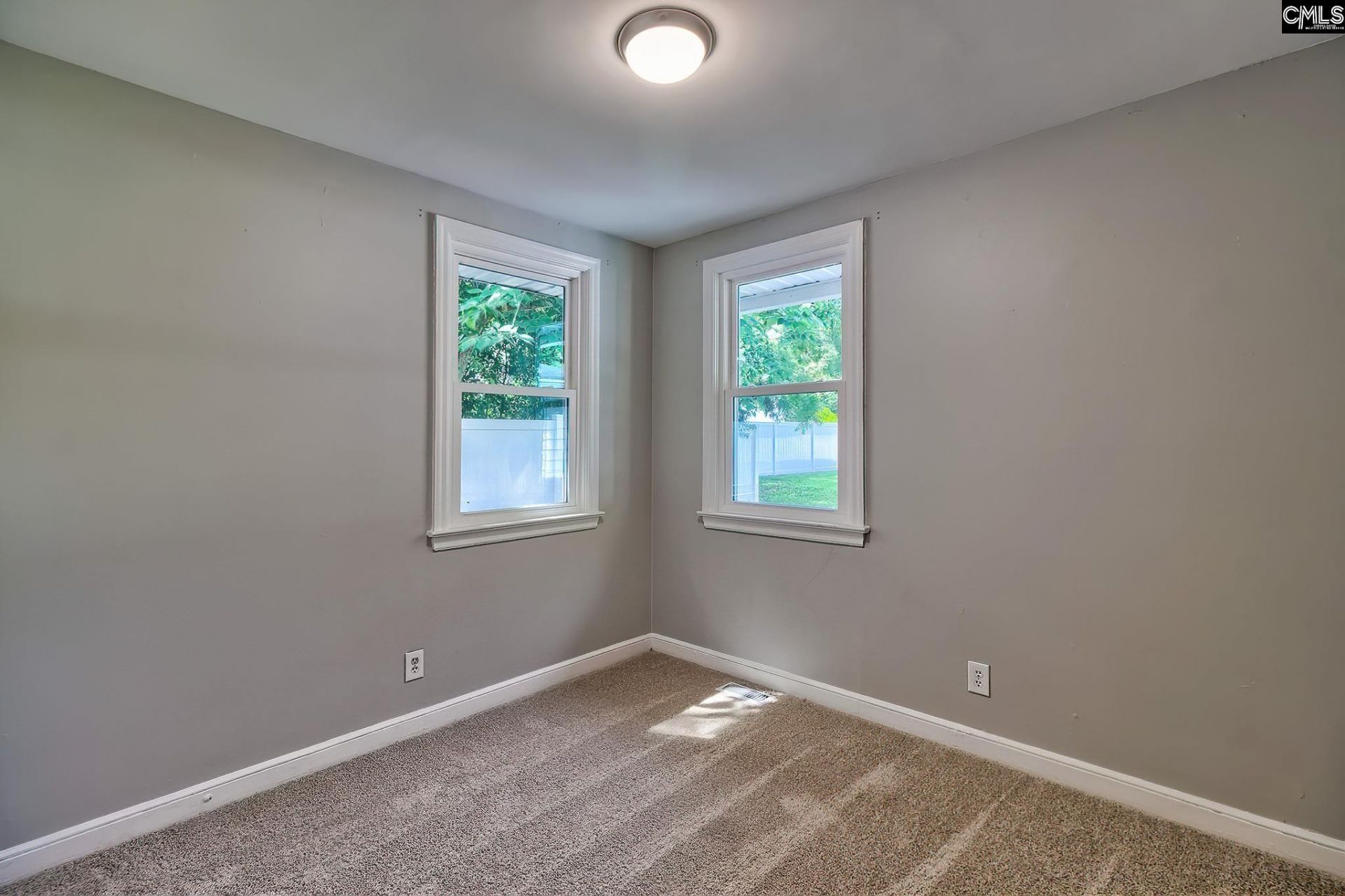 7611 Stephen Street  Photo 27