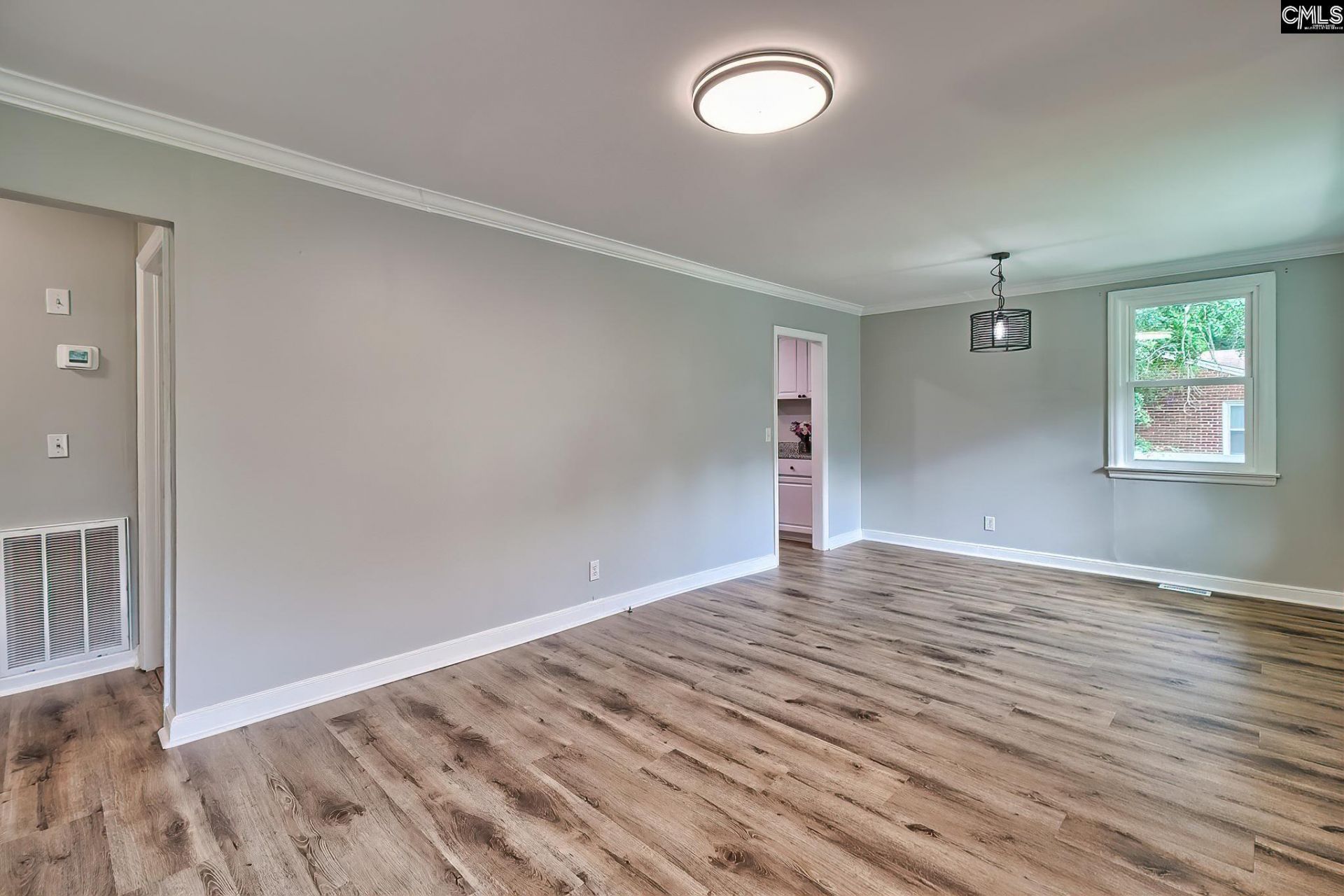 7611 Stephen Street  Photo 7