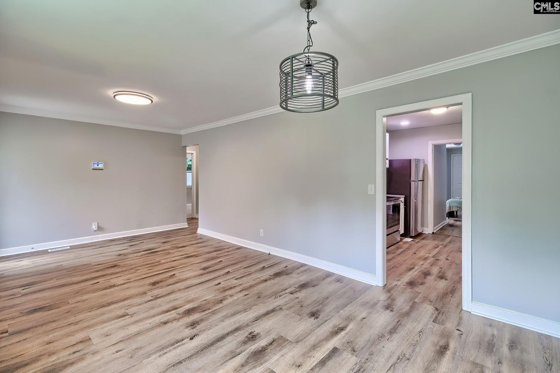 7611 Stephen Street  Photo 9