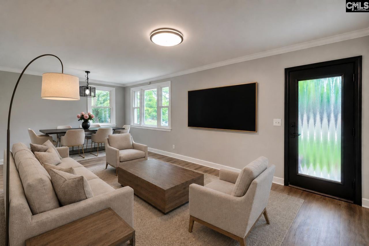 7611 Stephen Street  Photo 9