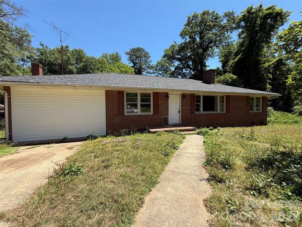 91 Marsh Avenue , Wadesboro, NC 28170
