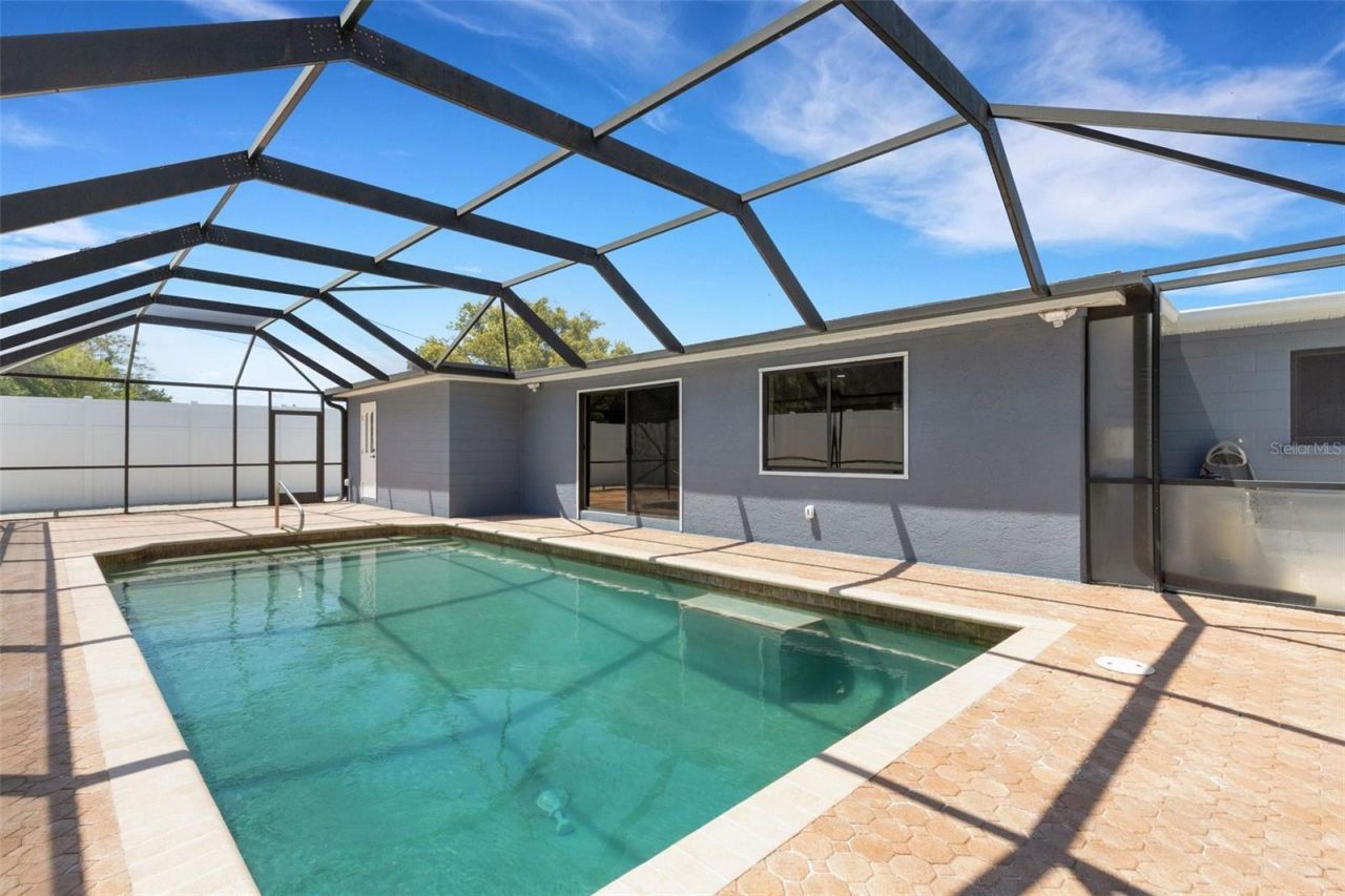 4645 Hunter Ridge Drive , Sarasota, FL 34233 Photo