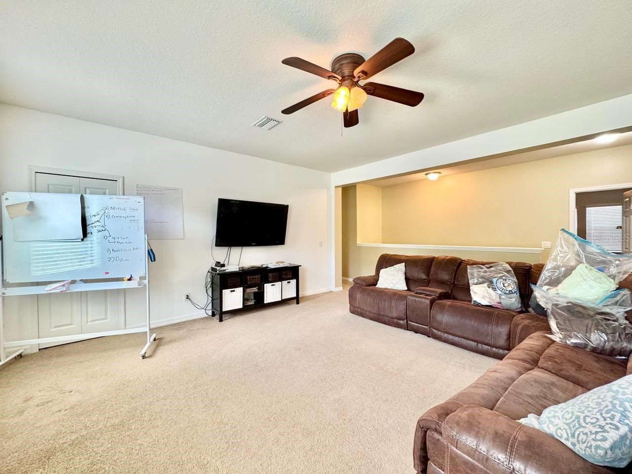 5105 Oakline View Drive , Lithia, FL 33547 Photo
