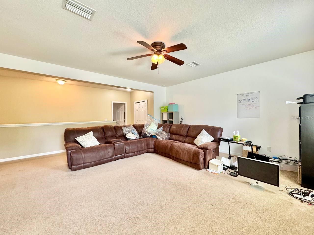 5105 Oakline View Drive , Lithia, FL 33547 Photo