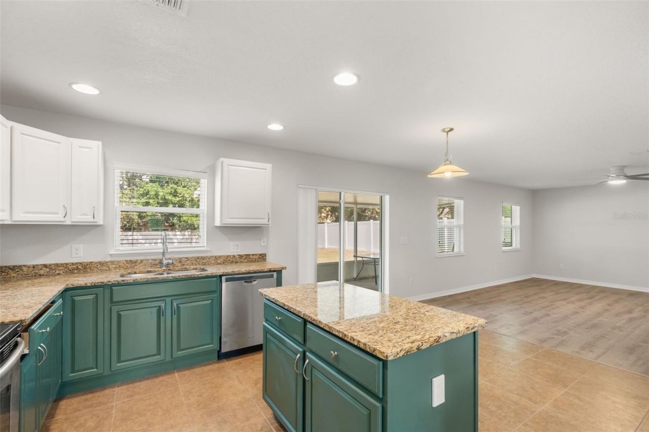 611 Del Pilar Drive, Groveland, FL 34736 Photo