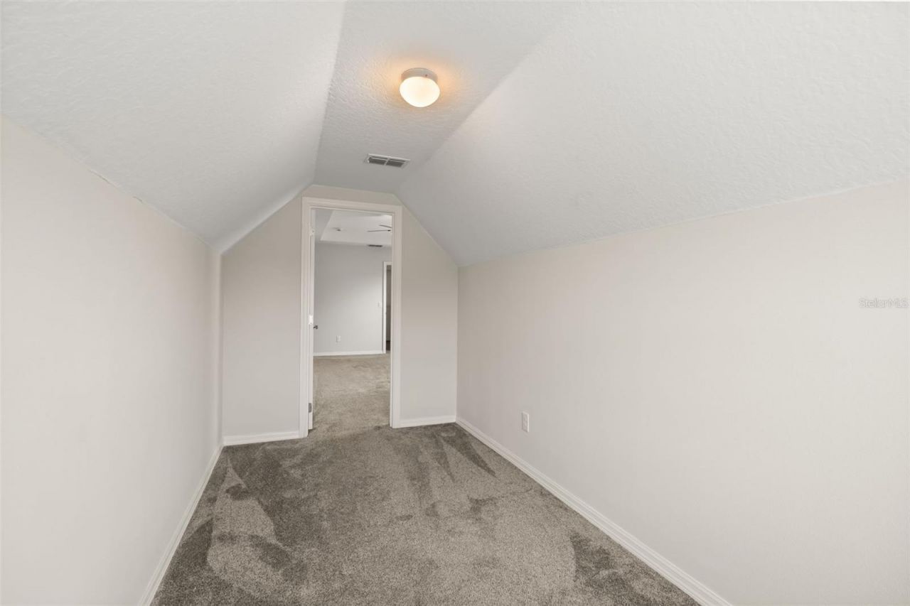 611 Del Pilar Drive, Groveland, FL 34736 Photo
