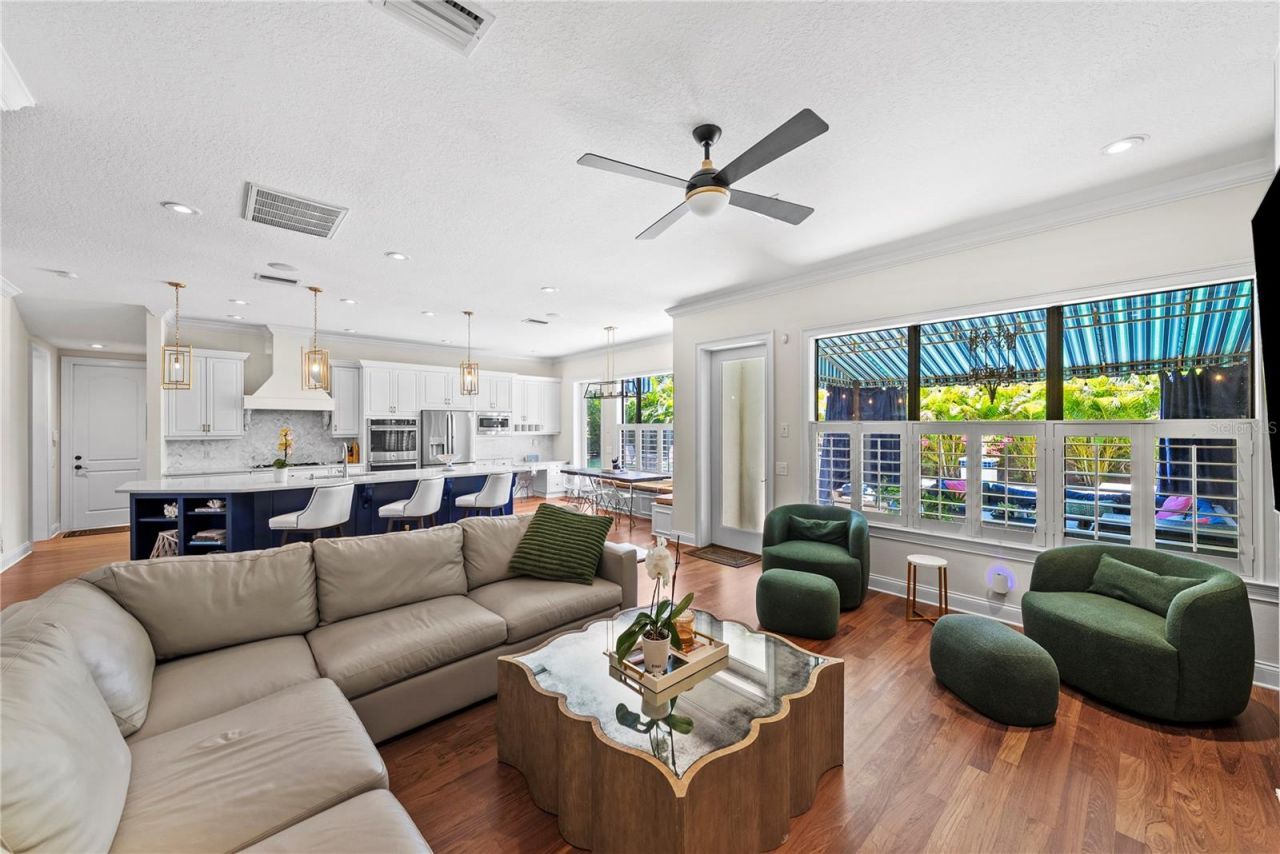 3114 W Bay Villa Avenue, Tampa, FL 33611 Photo