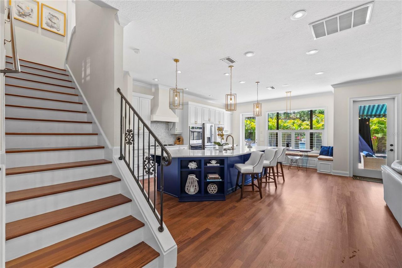 3114 W Bay Villa Avenue, Tampa, FL 33611 Photo