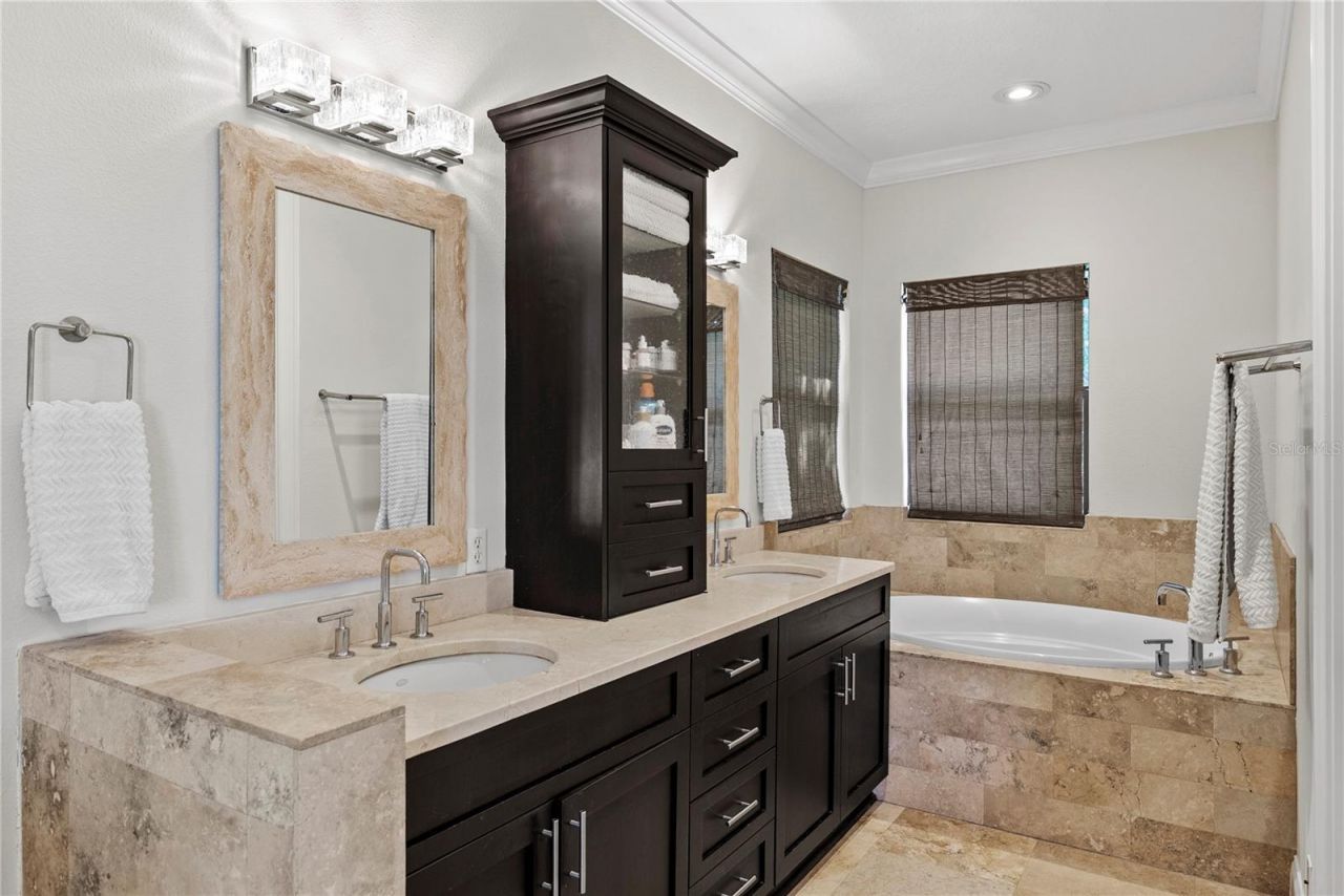 3114 W Bay Villa Avenue, Tampa, FL 33611 Photo