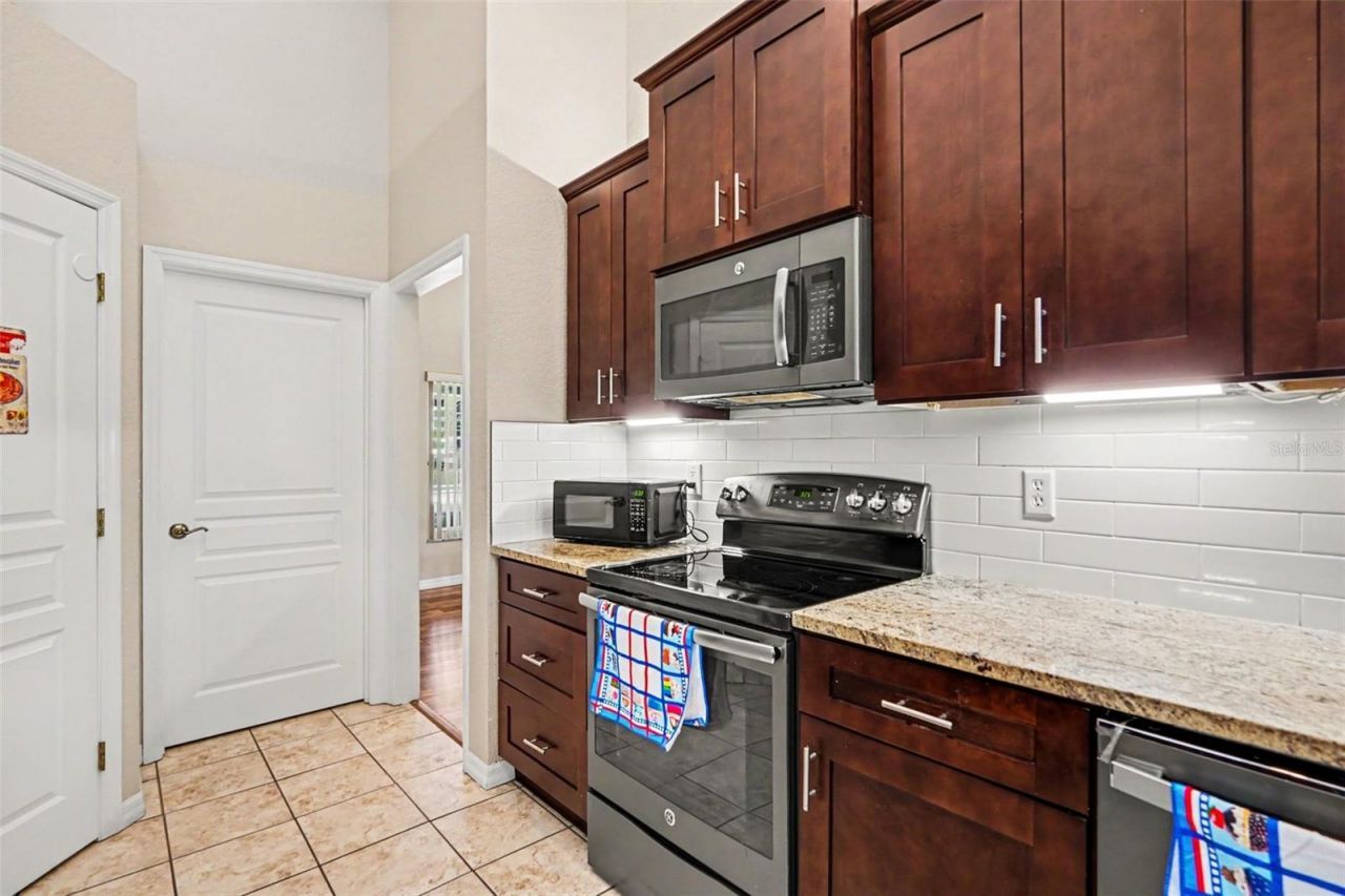 113 Shaddock Drive , Auburndale, FL 33823 Photo