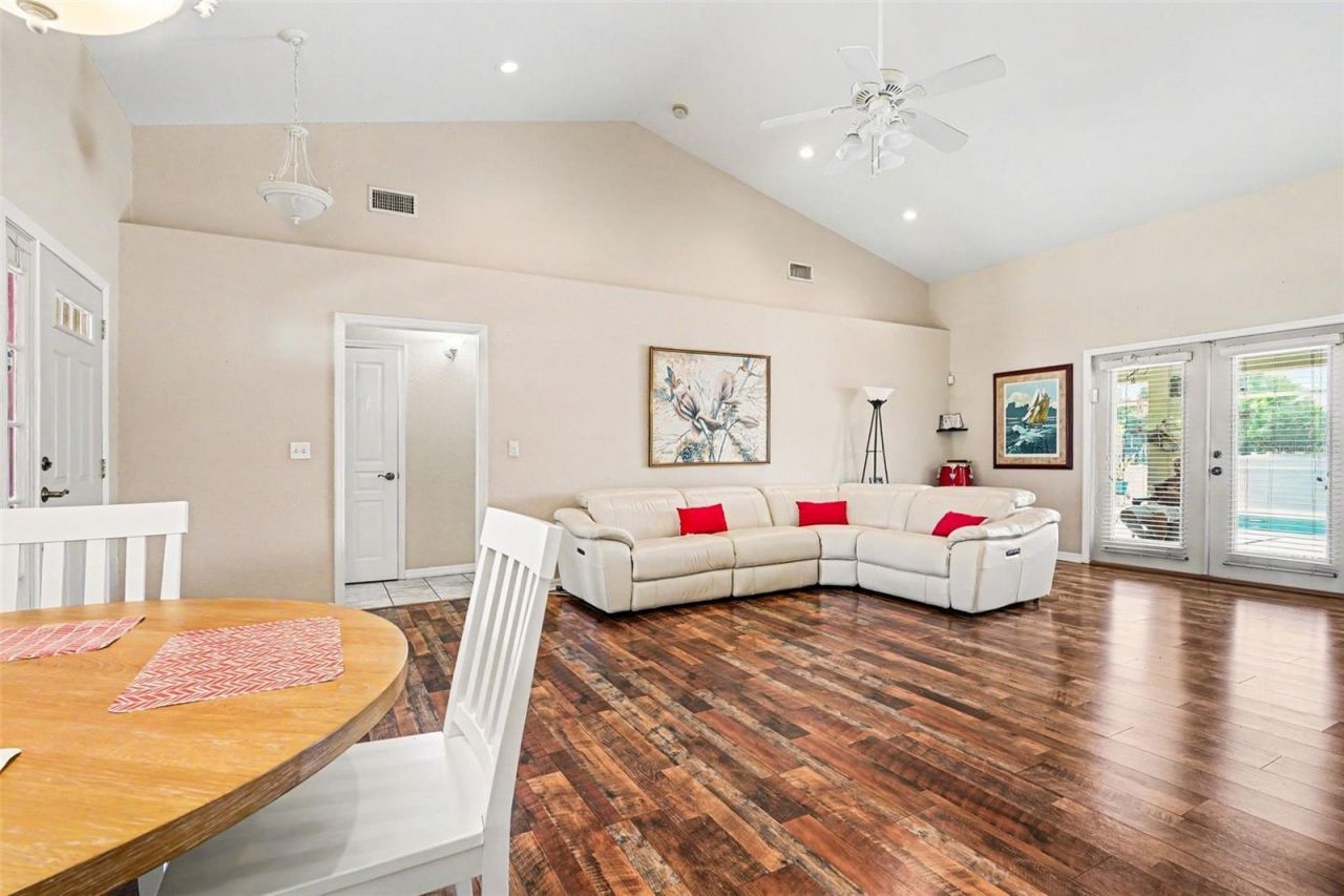 113 Shaddock Drive , Auburndale, FL 33823 Photo