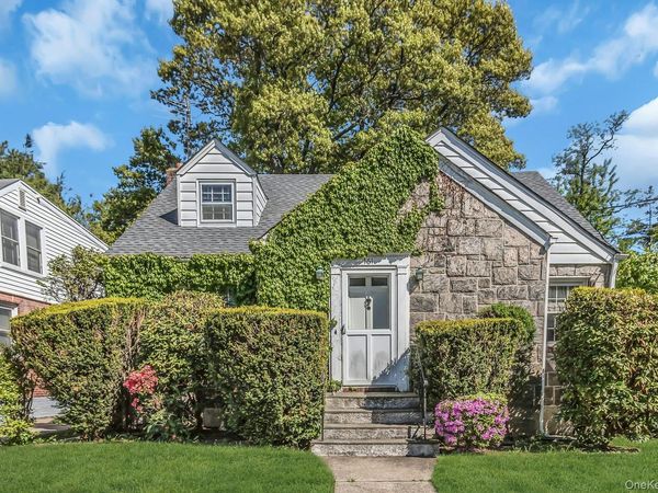 461 Madison Avenue , West Hempstead, NY 11552