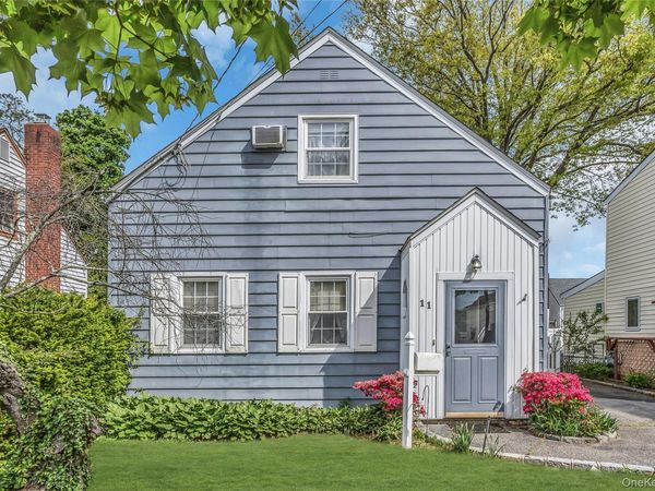 11 Skidmore Place, Valley Stream, NY 11581