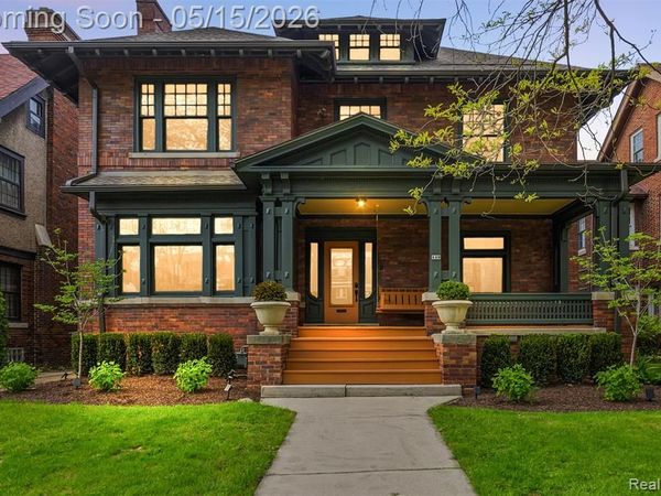 140 Longfellow Street, Detroit, MI 48202
