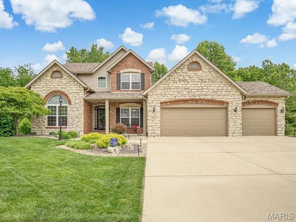 13 Timber Bluff Court , Glen Carbon, IL 62034