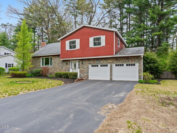 24 Vichy Drive, Saratoga, NY 12866